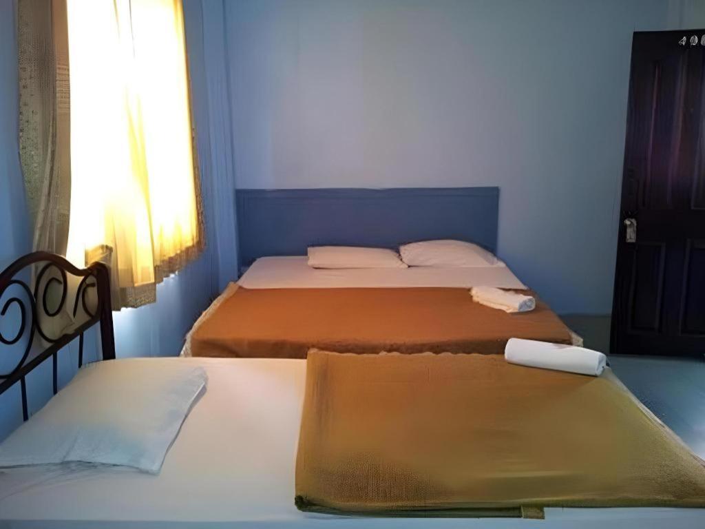 Centaur Inn Hostel Bangkok Extérieur photo